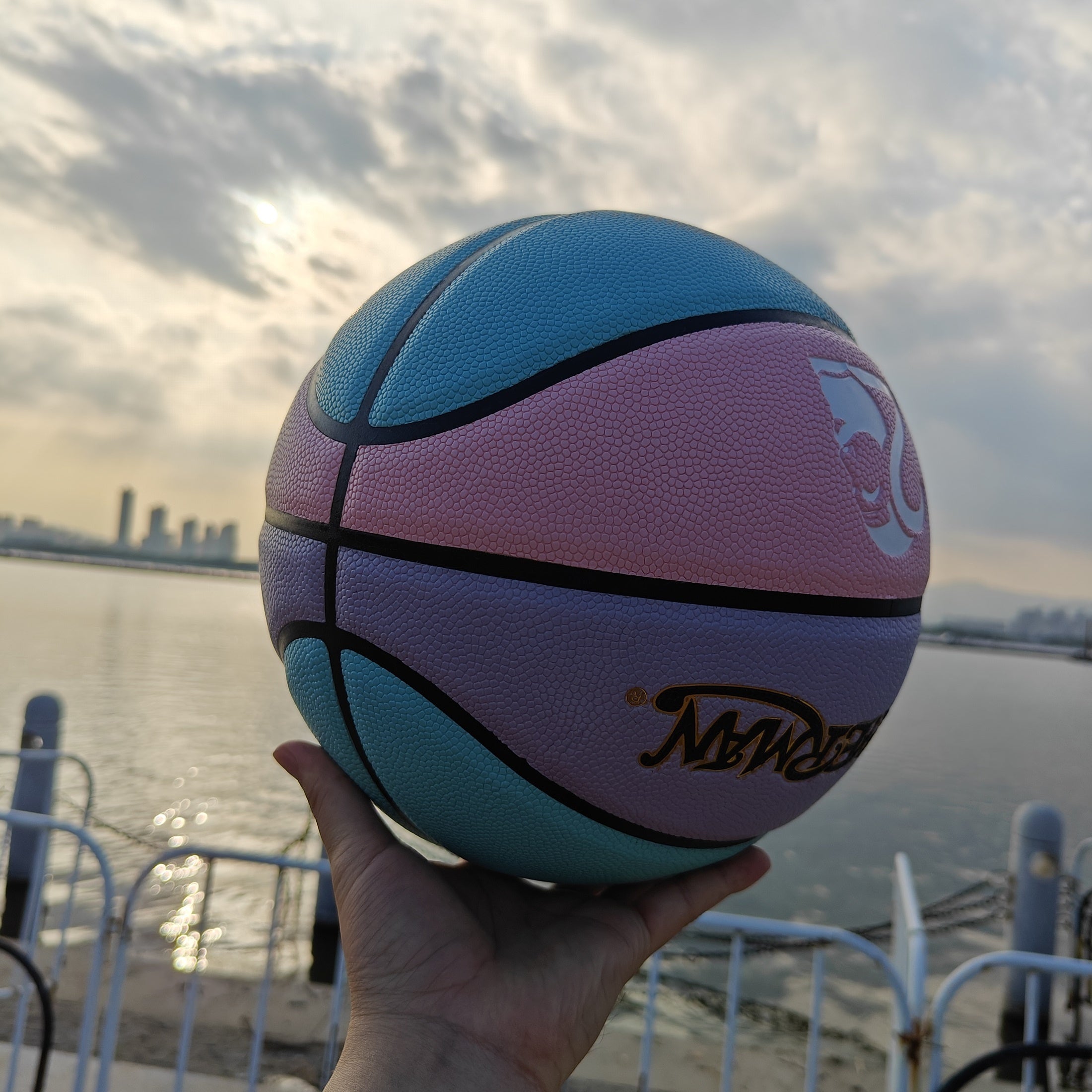 Durable & Elastic Basketball - Perfect Christmas Gift, Indoor\u002FOutdoor Use